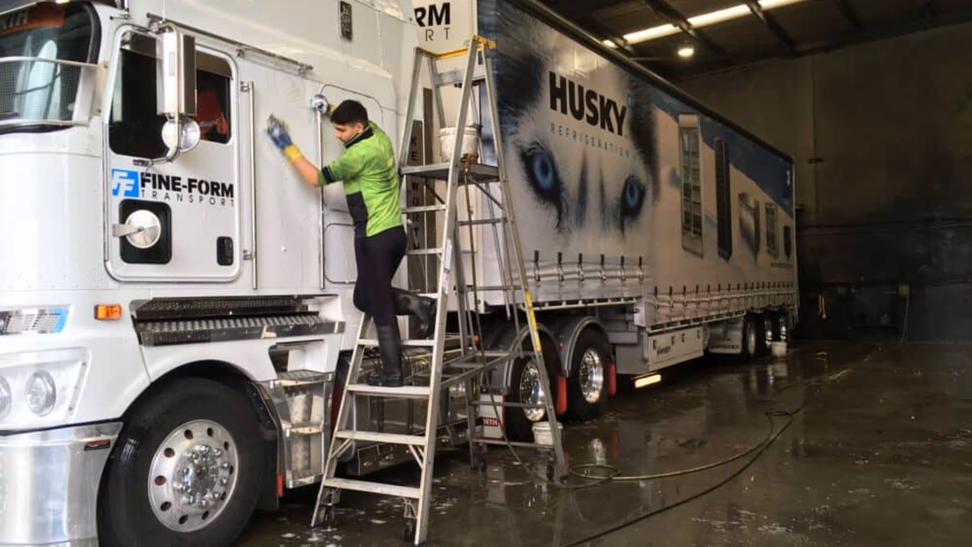 Professional Truck Wash
